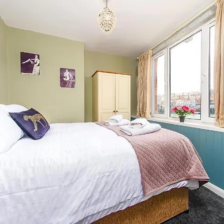 Coastal Sleeps 4 Stunning Views Near The Abbey Lägenhet *